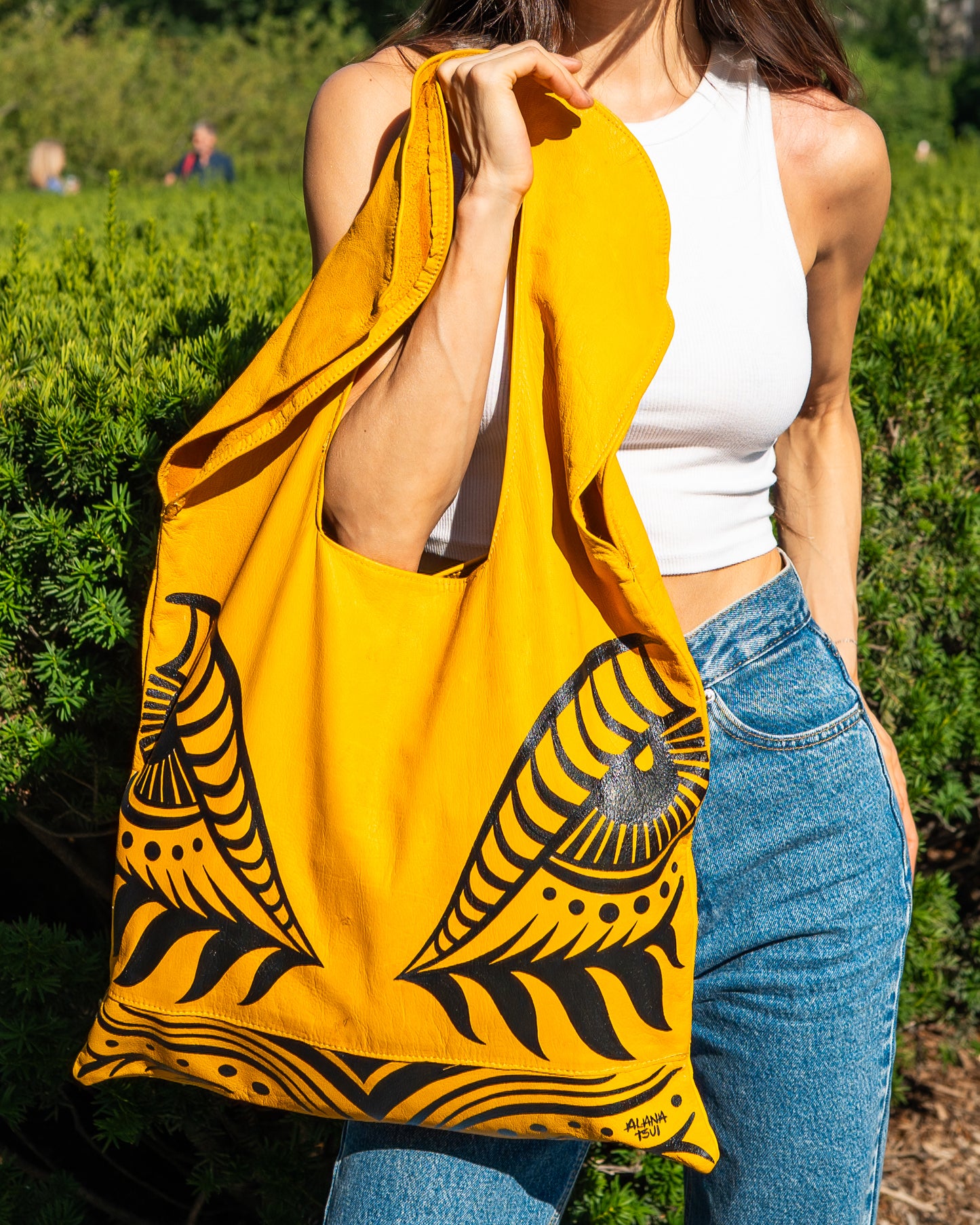 La Cadre in Moutarde x Alana Tsui