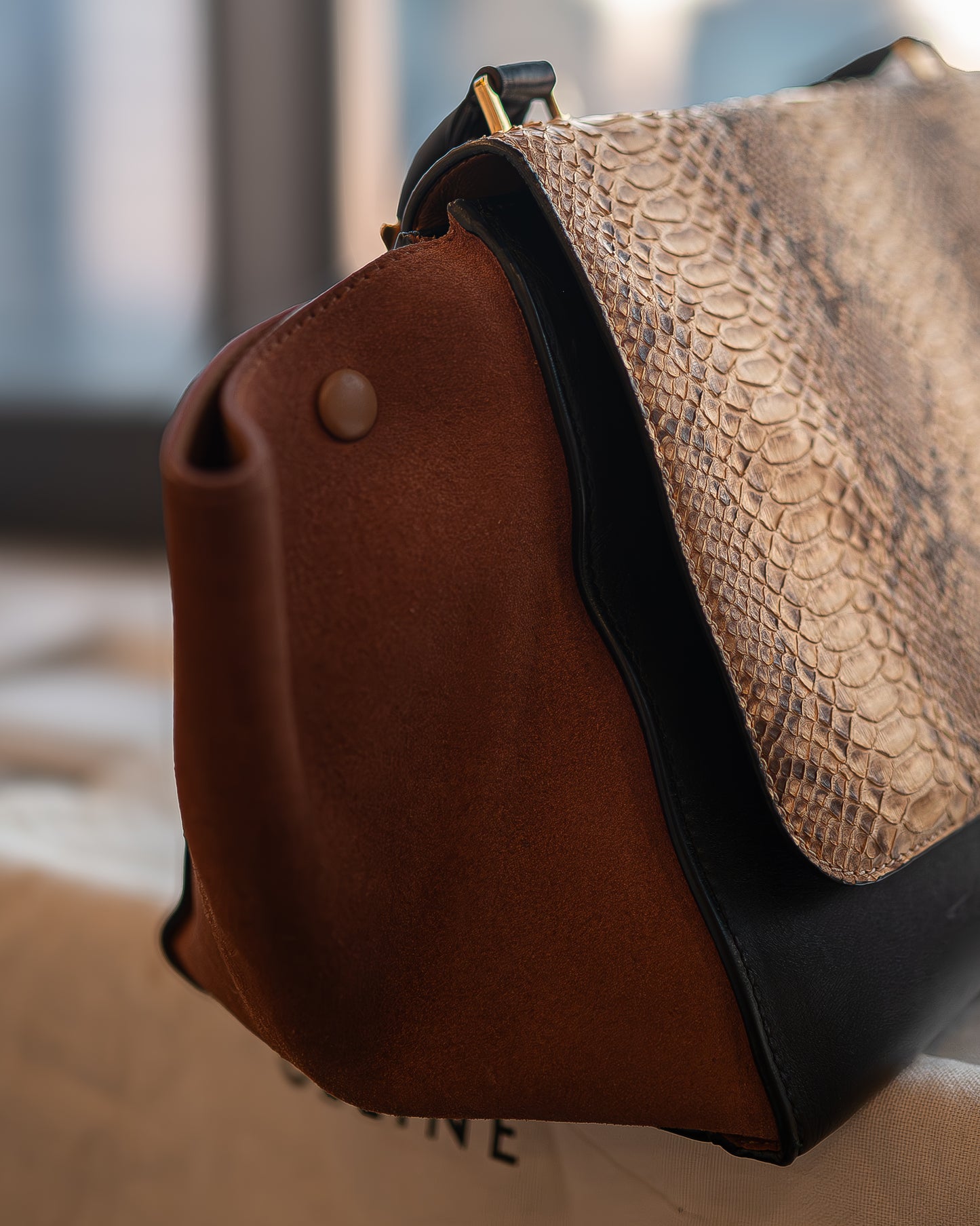 Céline Trapeze Bag in Light Blush Python (Size Medium)